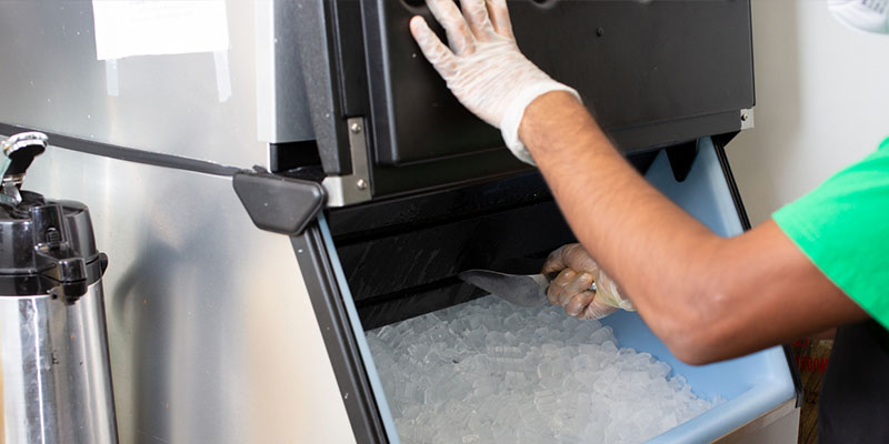 Signs You Need Commercial Ice Machine Repair | Central Refrigeration & Air